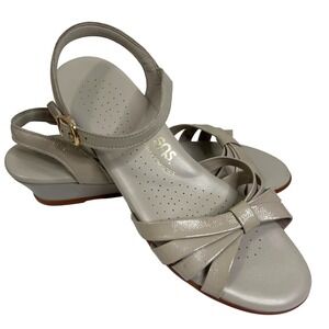SAS Women's Tripad Comfort Beige Patent Leather Strappy Sandals Size 8 S M151841